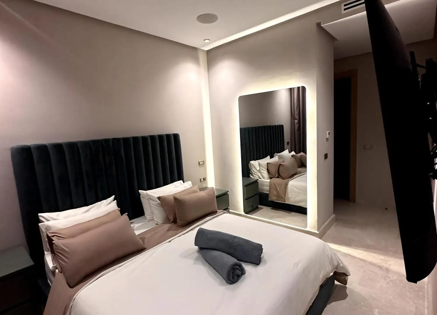 Apartment Skyline Albert Luxury 2 A Proximite De La Gare Casa Voyageurs Casablanca Morocco